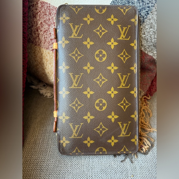 ⚡️⚡️Louis Vuitton Travel Agenda wallet organizer clutch ⚡️⚡️ - Picture 3 of 17